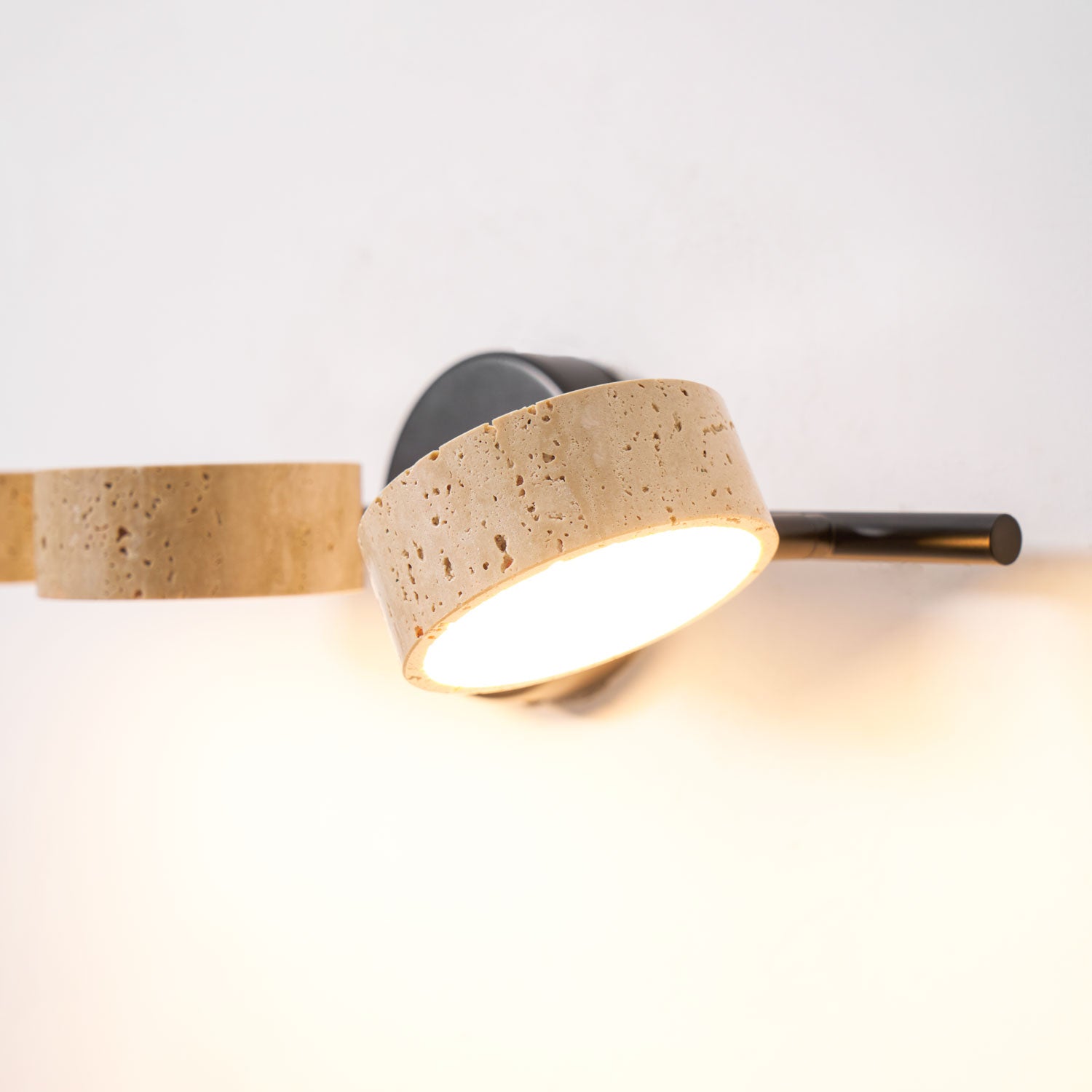 Ceshair Applique Murale Multi Tête en Travertin Lumière de Coiffeuse - Neutralighting