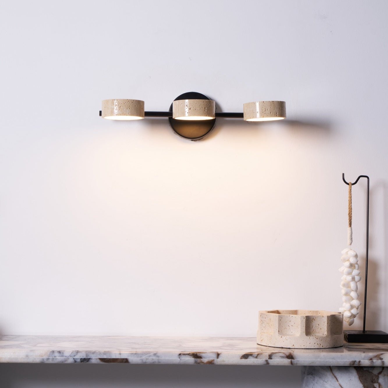 Ceshair Applique Murale Multi Tête en Travertin Lumière de Coiffeuse - Neutralighting
