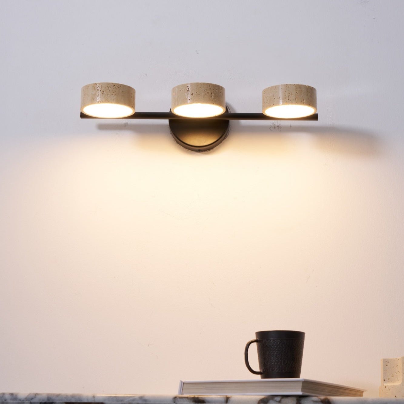 Ceshair Applique Murale Multi Tête en Travertin Lumière de Coiffeuse - Neutralighting