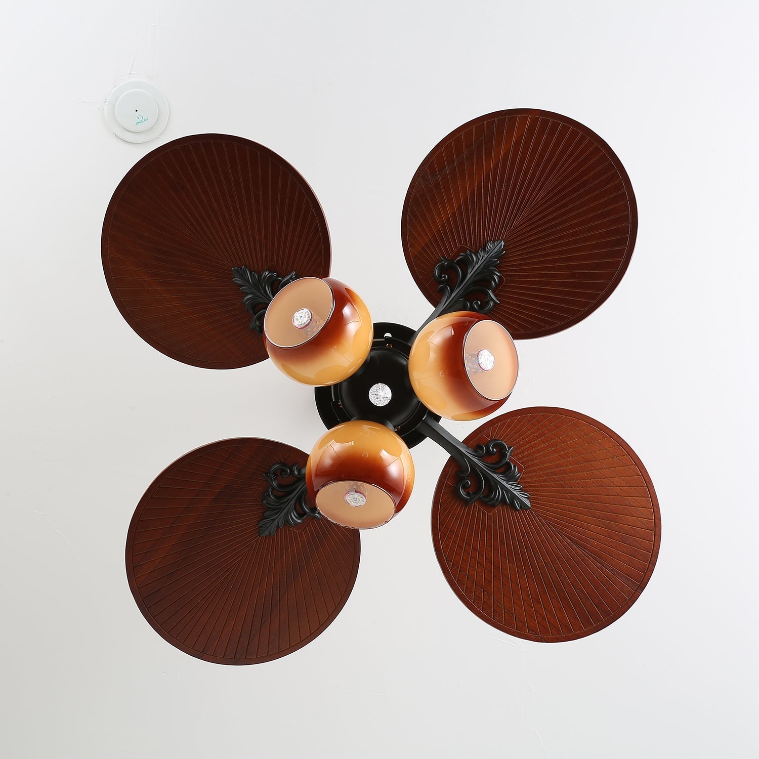 Ventilateur de plafond Solara Tropical avec lumière, fixation au plafond