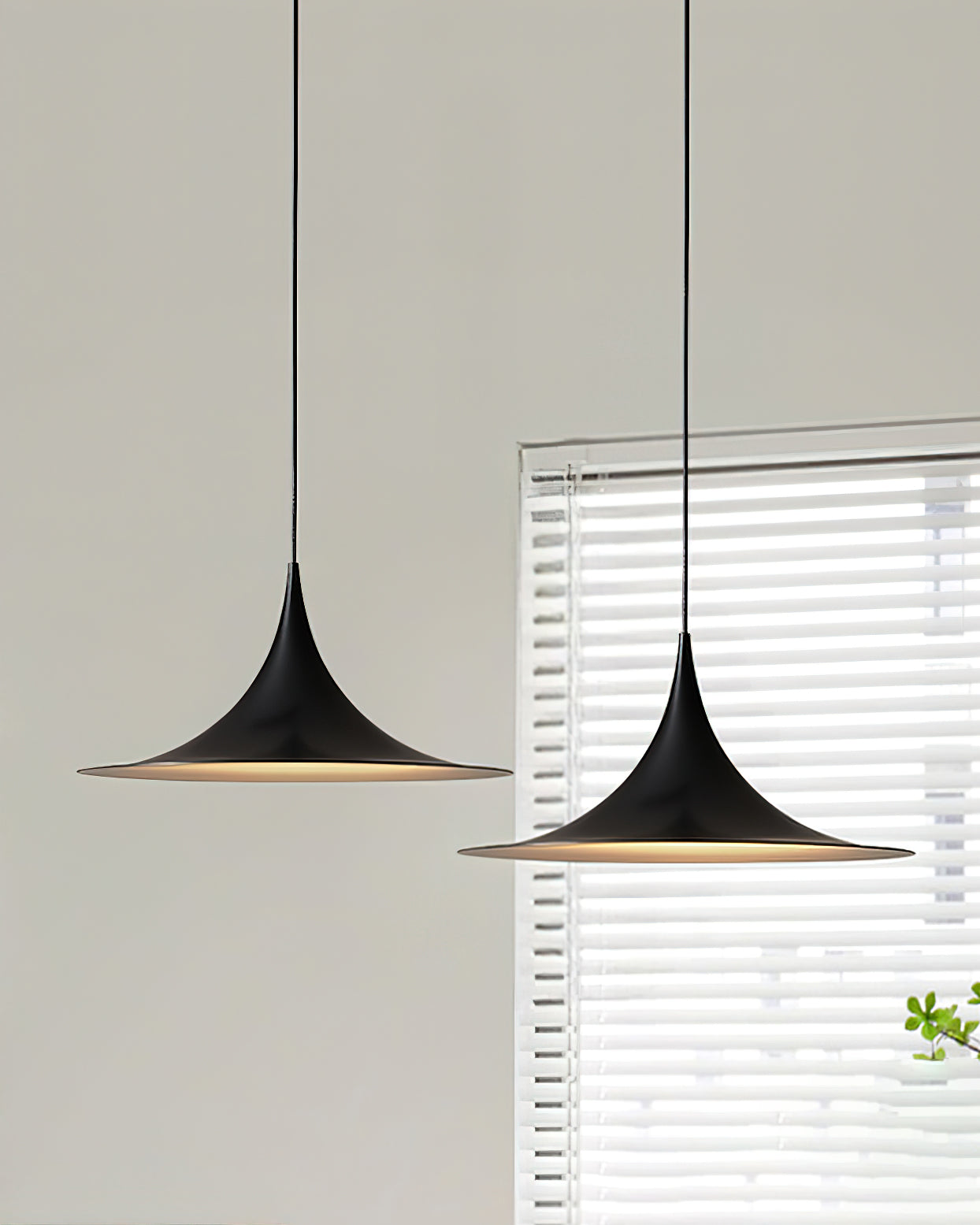 Solisin Suspension à col fin et large évasement pour salle à manger - Neutralighting