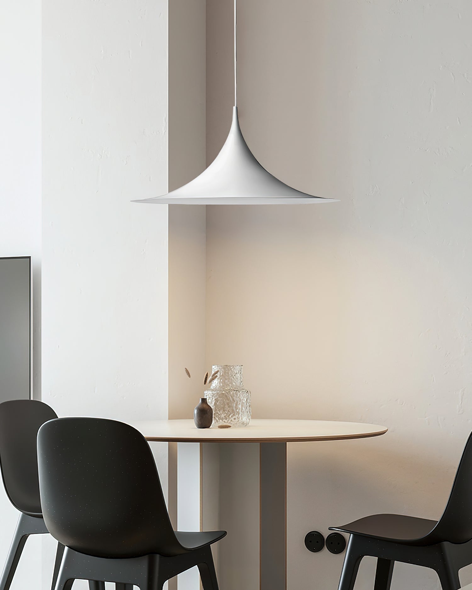 Solisin Suspension à col fin et large évasement pour salle à manger - Neutralighting