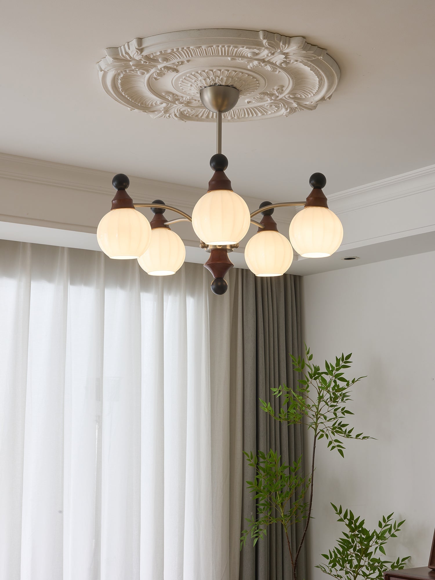 Zosilara Chandelier en Bois Traditionnel - Neutralighting