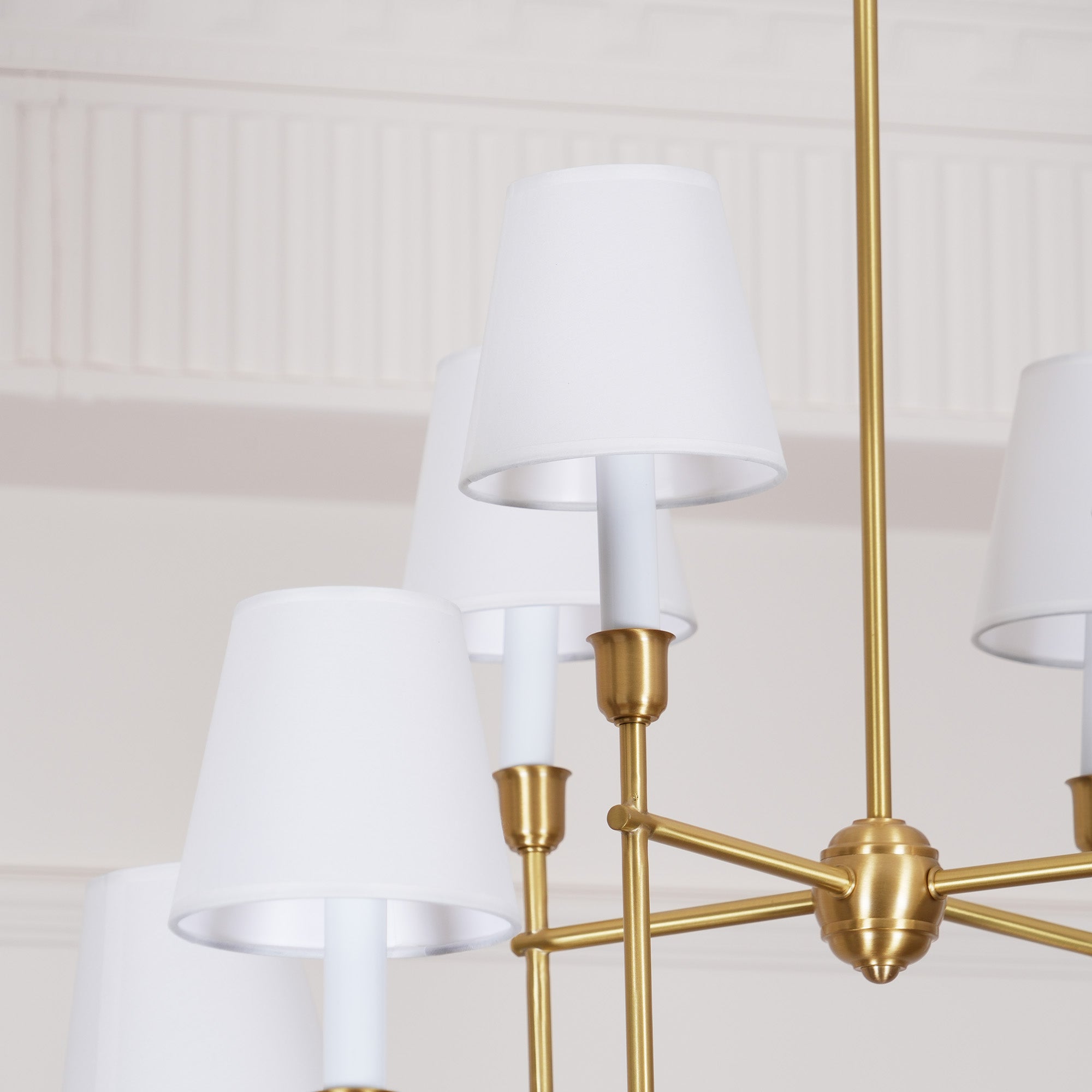 Talia Lustre de Luxe en Laiton et Tissu - Neutralighting
