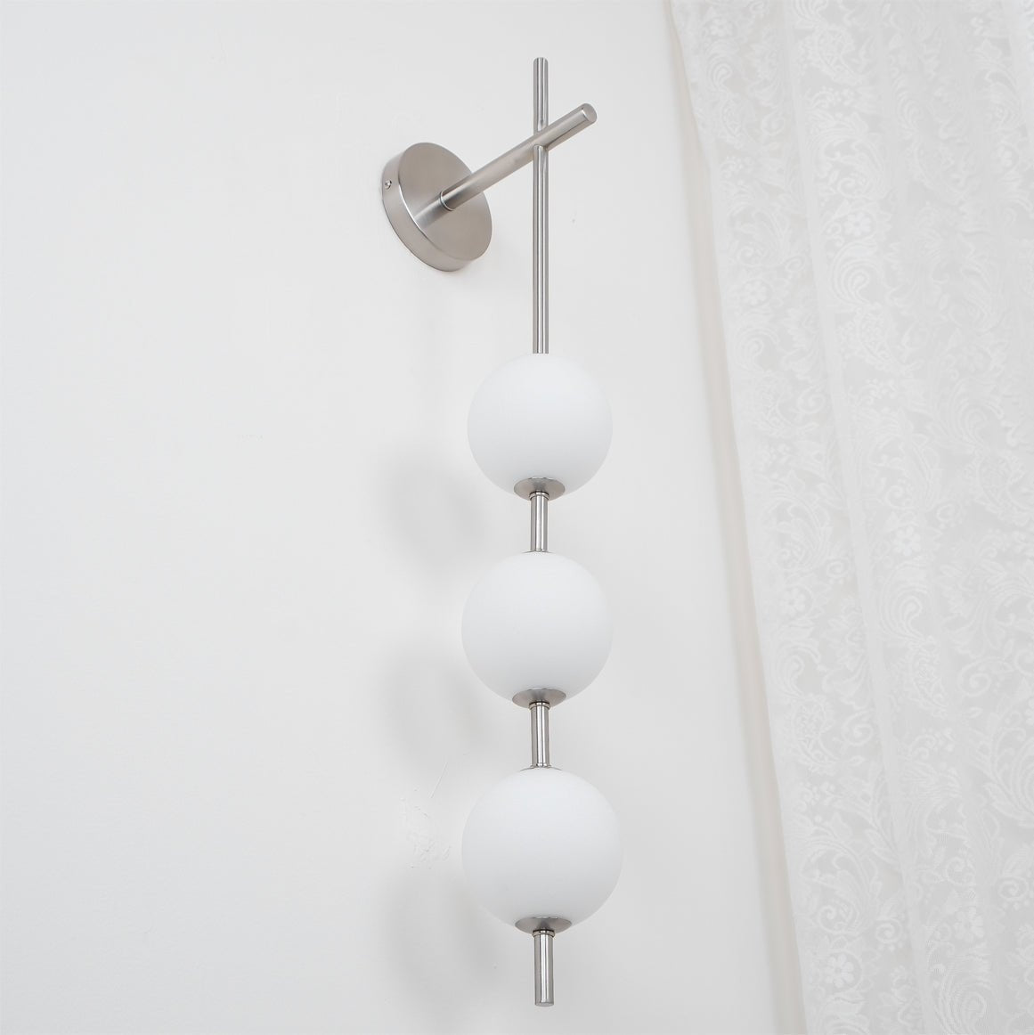 Lustra Applique Murale Globe Vertical Minimaliste - Neutralighting