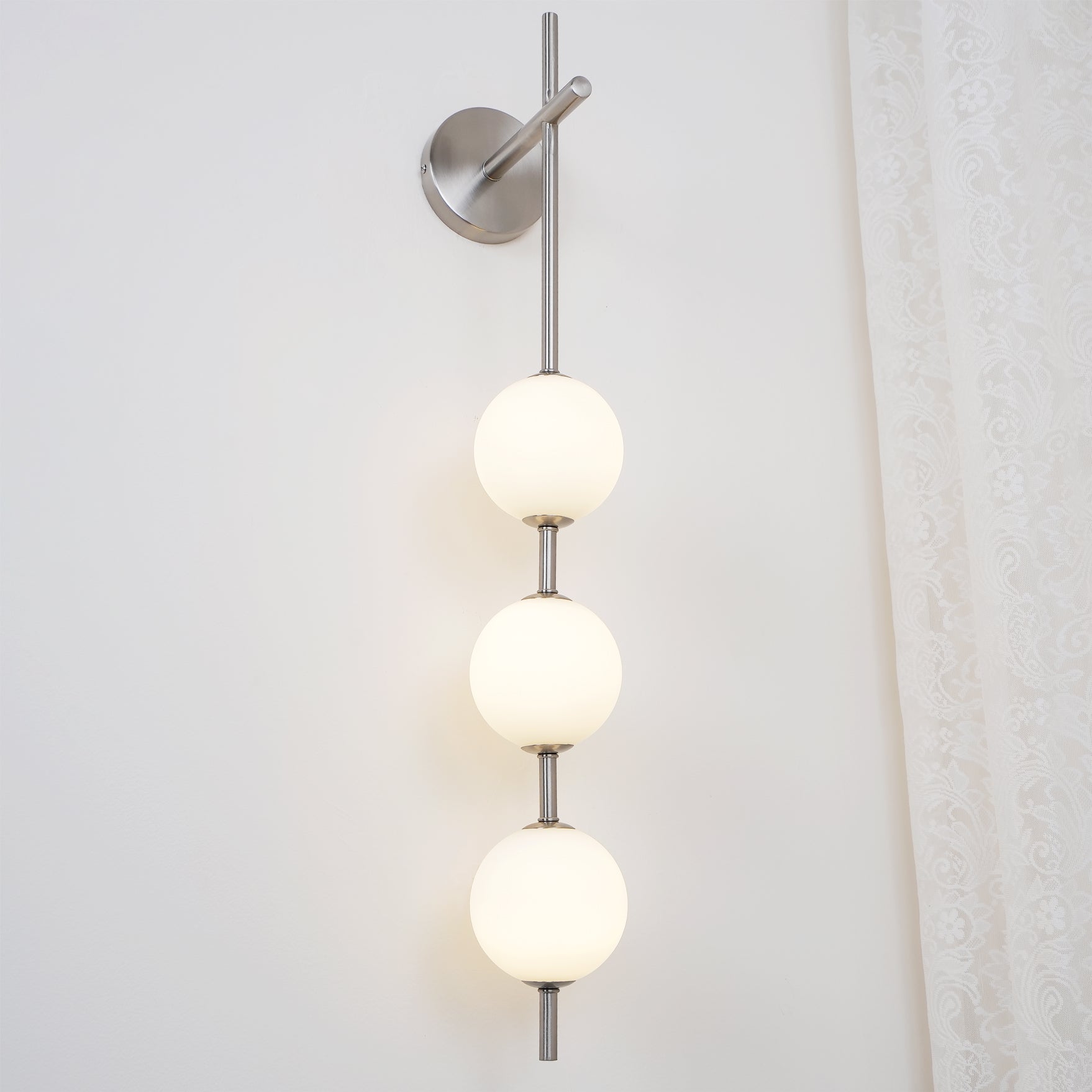 Cerin Applique Murale à Globe Vertical - Neutralighting