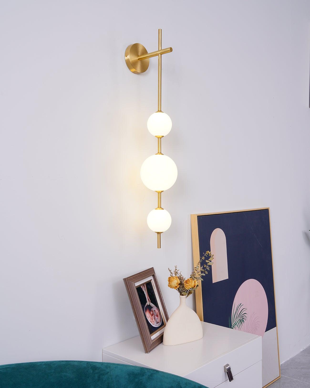 Lustra Applique Murale Globe Vertical Minimaliste - Neutralighting
