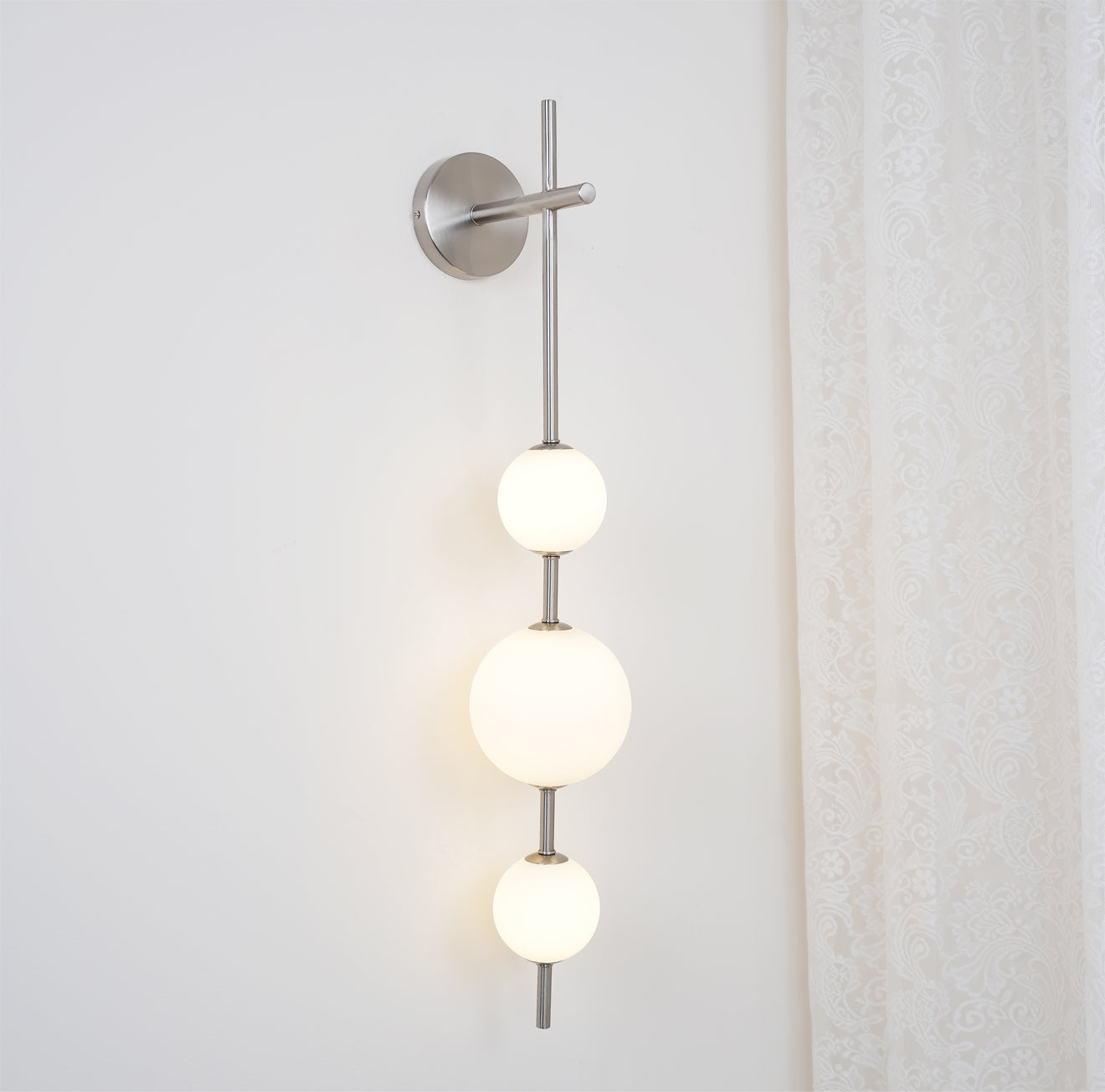 Cerin Applique Murale à Globe Vertical - Neutralighting
