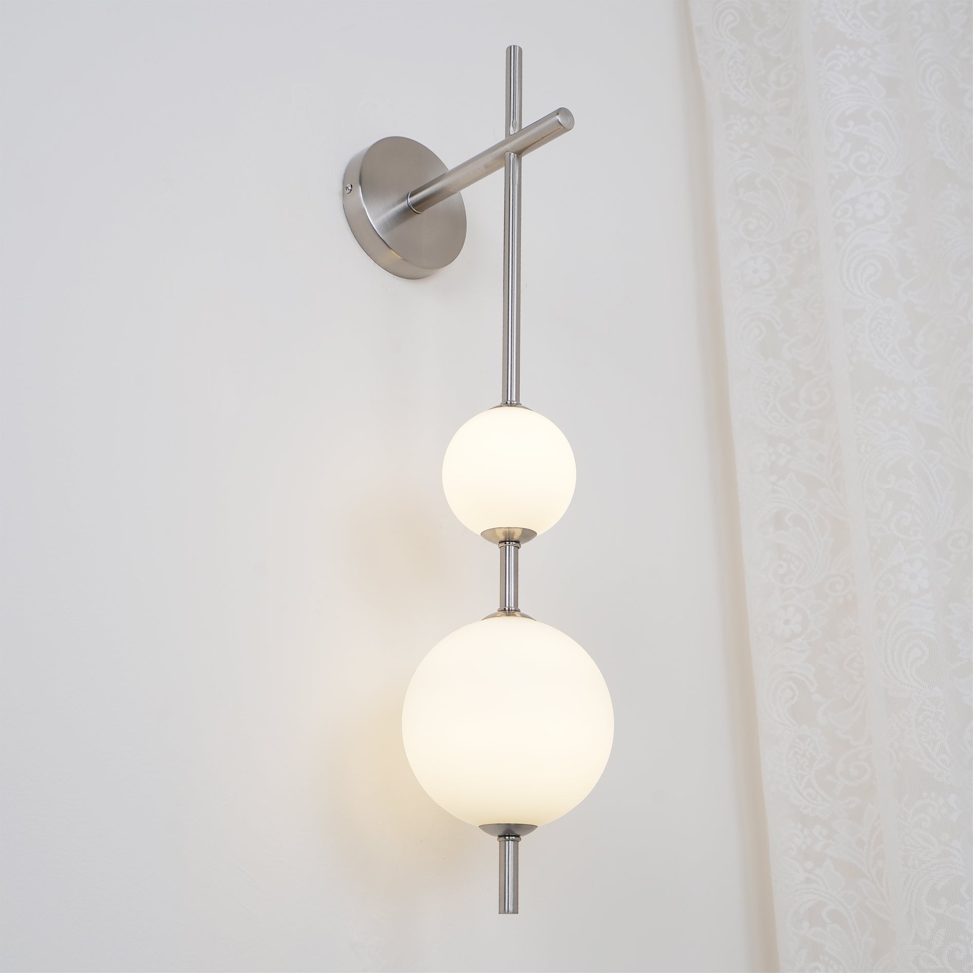 Lustra Applique Murale Globe Vertical Minimaliste - Neutralighting