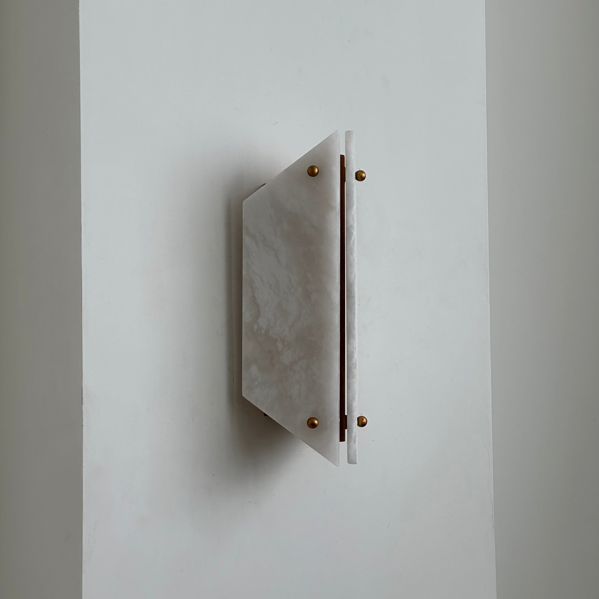 Elaeira Applique Murale Créative En Albâtre - Neutralighting