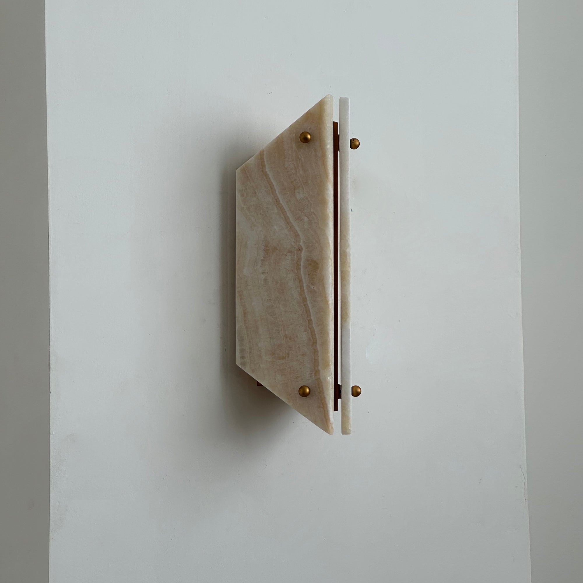 Elaeira Applique Murale Créative En Albâtre - Neutralighting