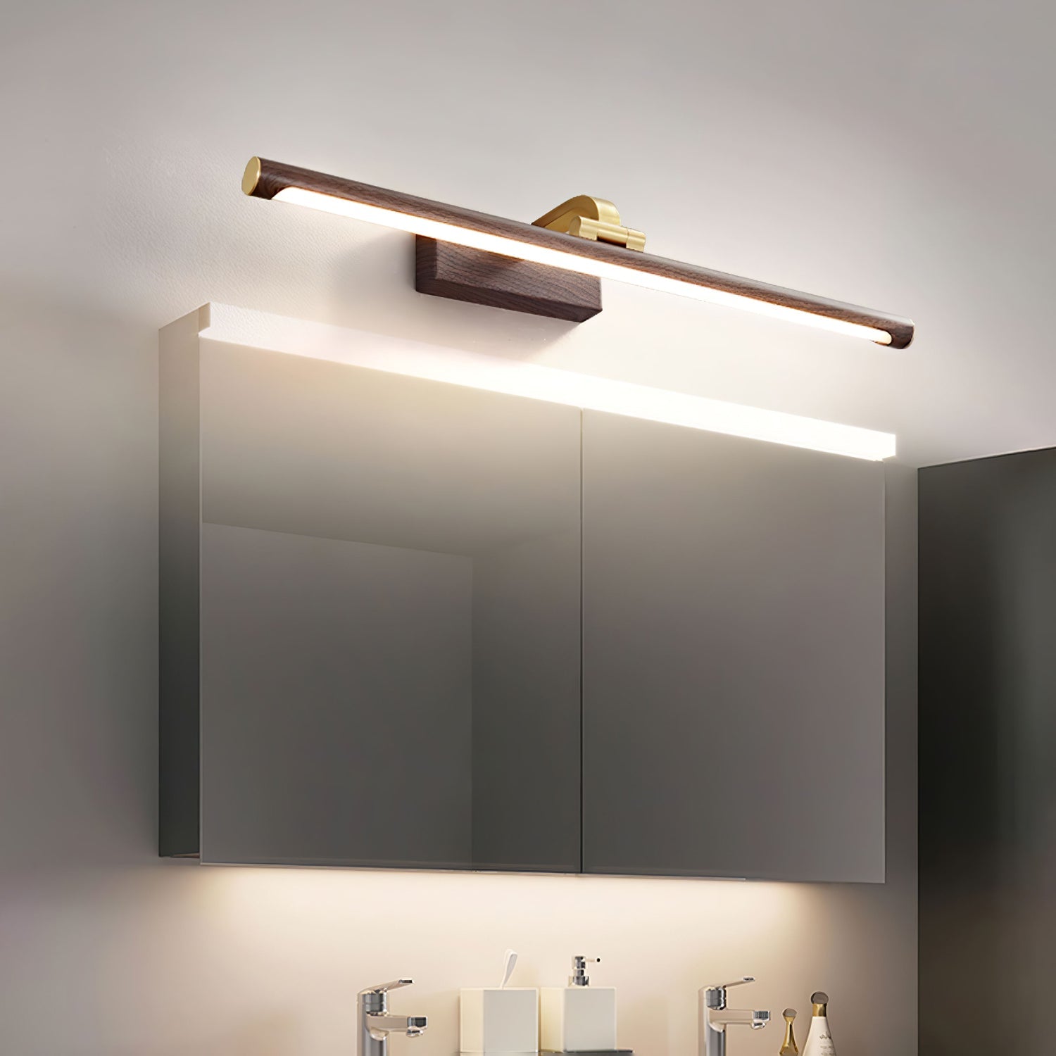 Lumare Applique murale minimaliste en laiton - Neutralighting