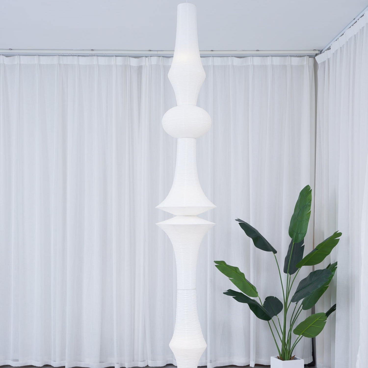 Faye Suspension Sculpturale Verticale en Papier - Neutralighting