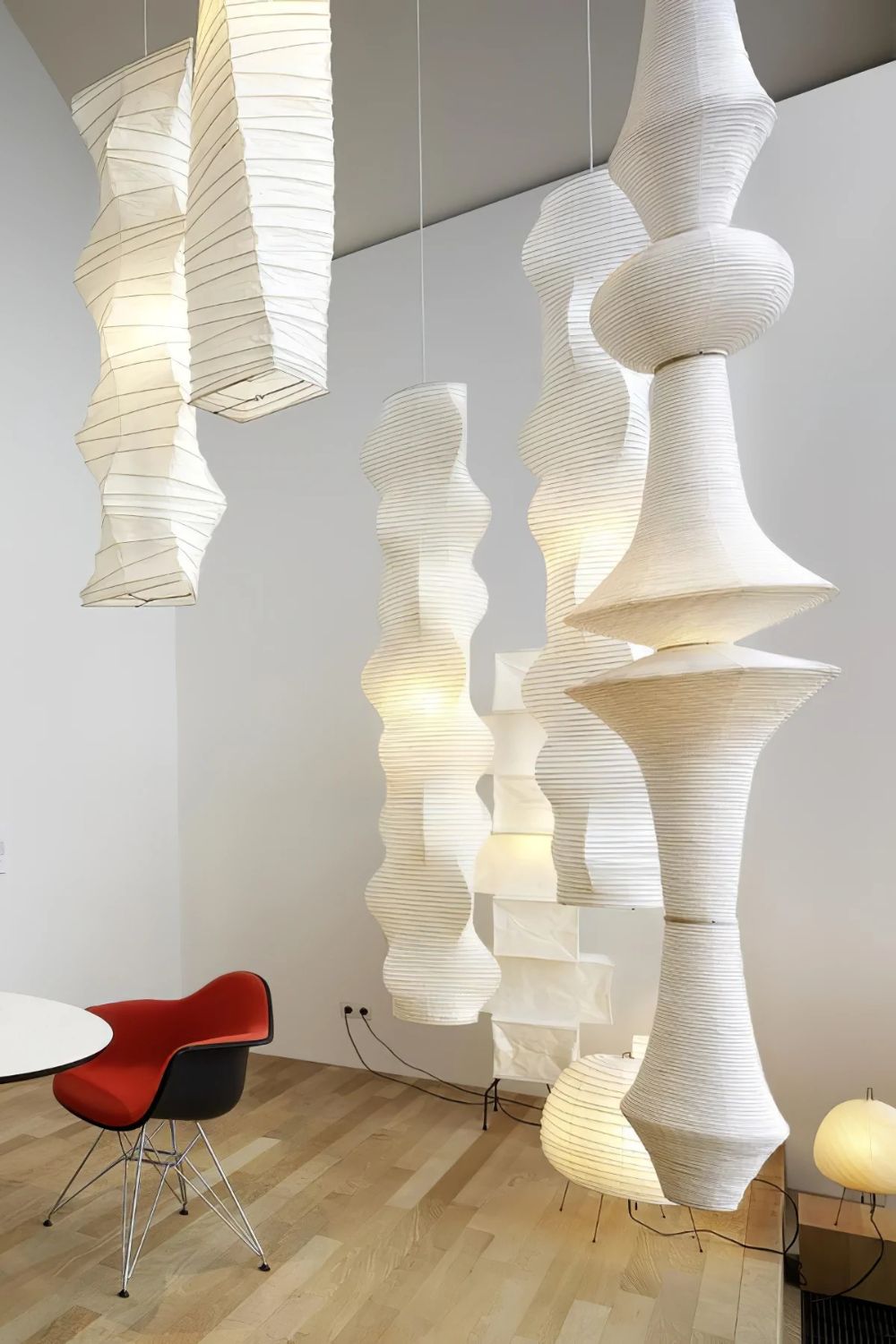 Veyran Paper Artistic Pendant Light - Neutralighting