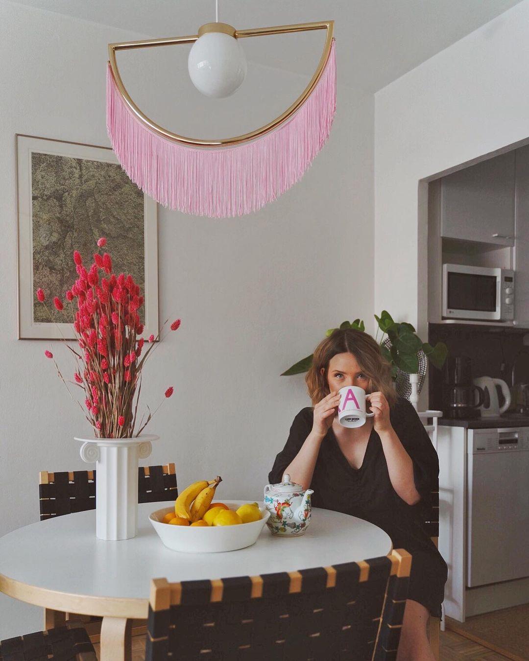 Solara Lampe suspendue en tissu à franges style globe rétro bohème - Neutralighting