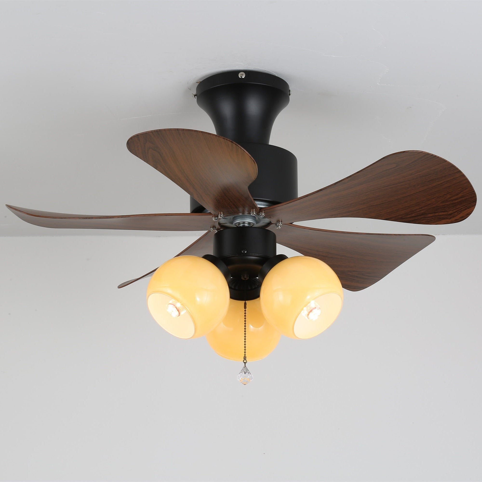Plafonnier Ventilateur Lunara en Bois Vintage dans un salon moderne