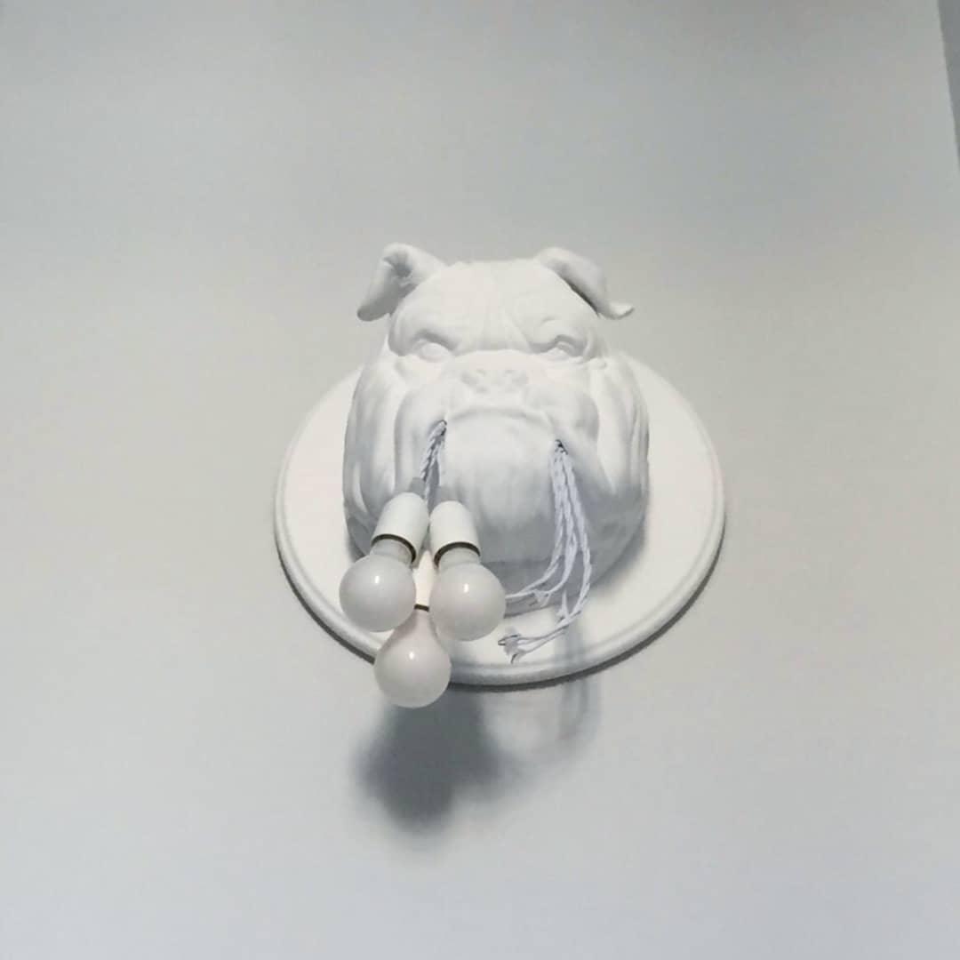 Lustra Applique Murale Sculpture Bulldog Fantaisiste - Neutralighting