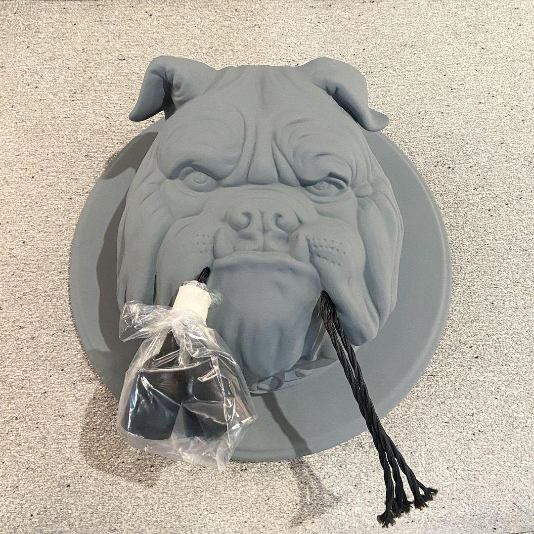 Lustra Applique Murale Sculpture Bulldog Fantaisiste - Neutralighting