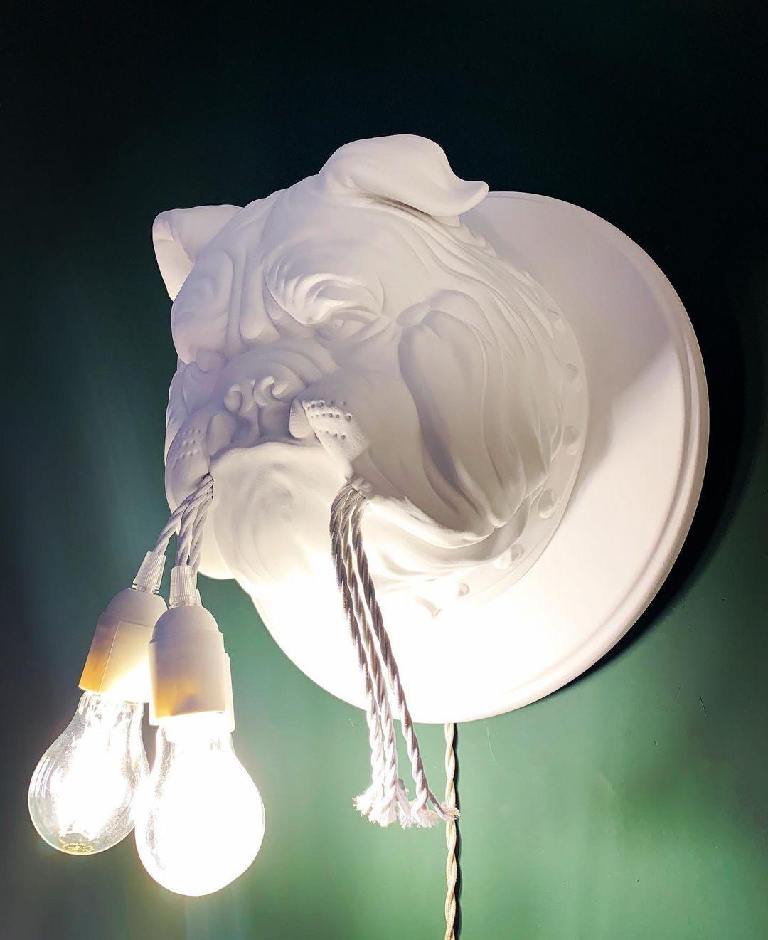 Lustra Applique Murale Sculpture Bulldog Fantaisiste - Neutralighting