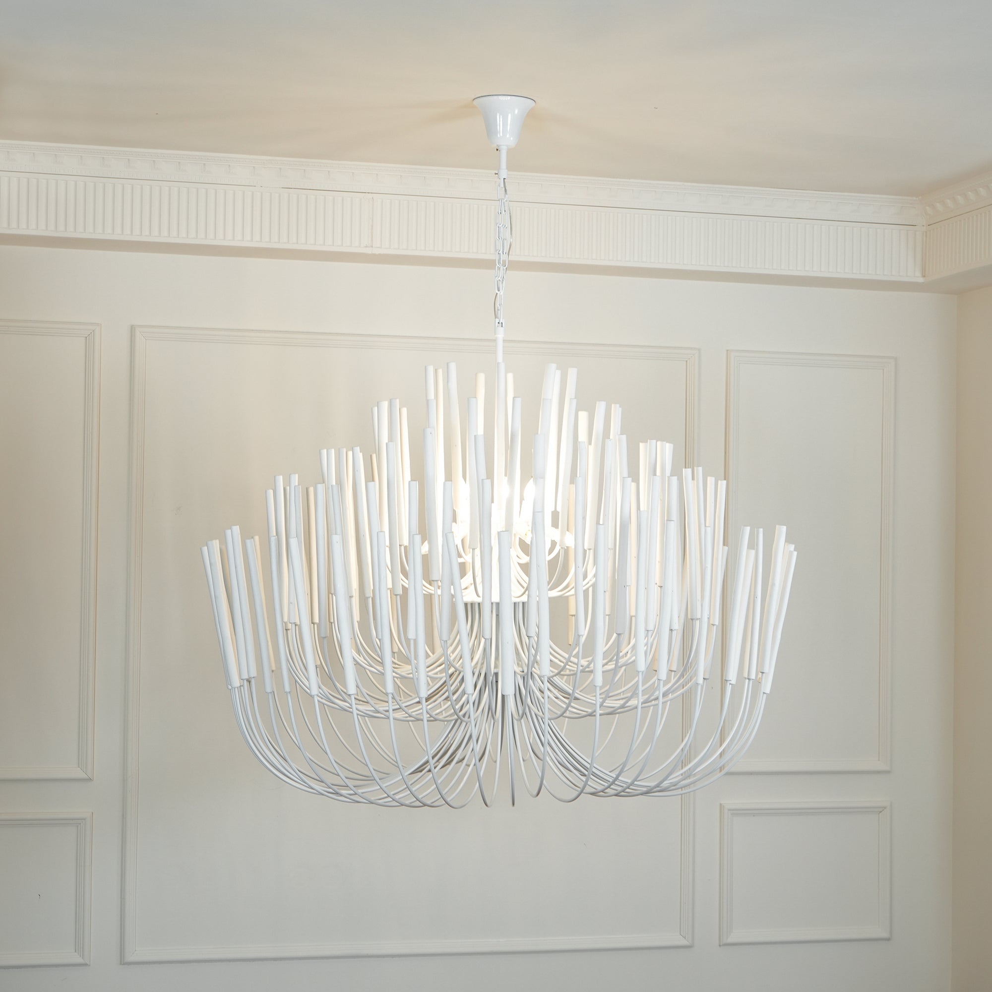 Ulshayra Lustre Postmoderne De Luxe En Bois Et Métal à Multiples Bras - Neutralighting