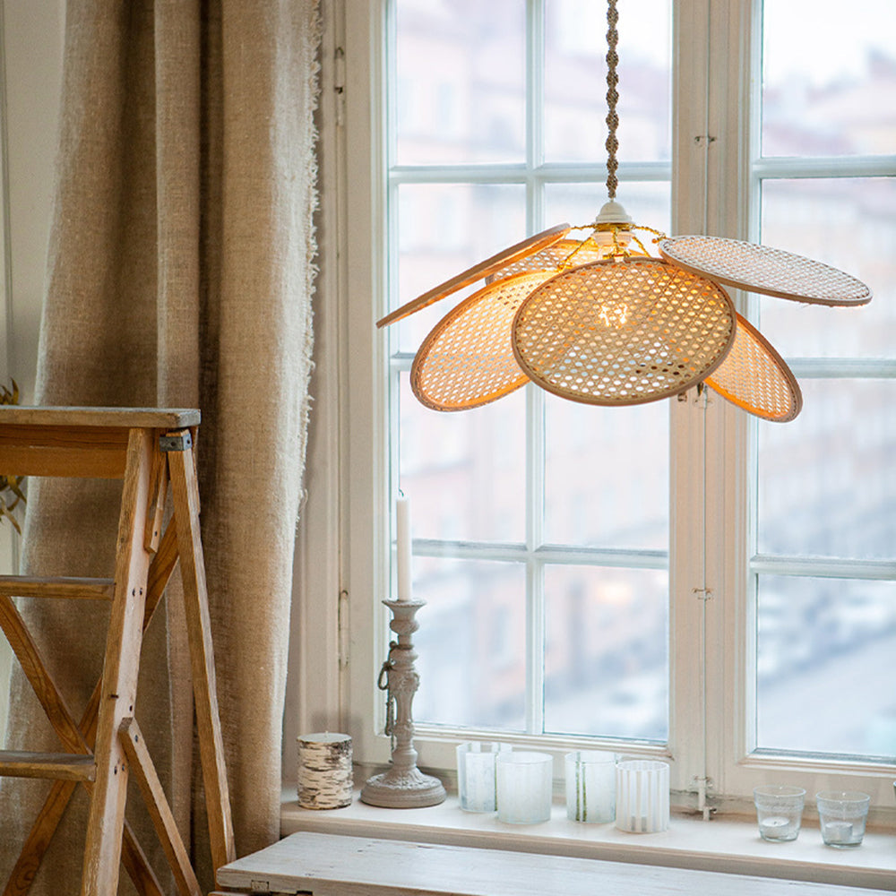 Ritta Suspension Petale Naturelle, Metal/Rotin, Bois, Chambre à Coucher - Neutralighting