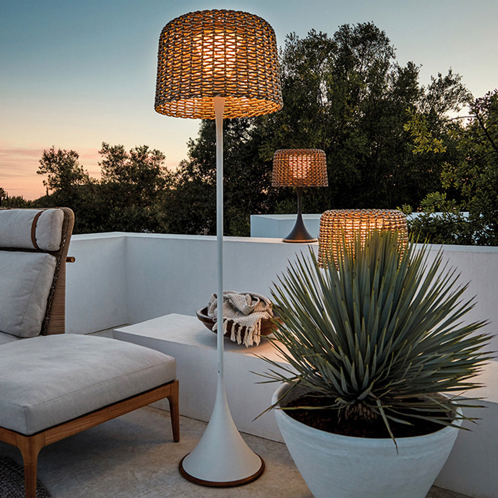 Ritta Lampadaire Cylindre Naturel, Métal/Rotin, Blanc/Noir, Balcon - Neutralighting