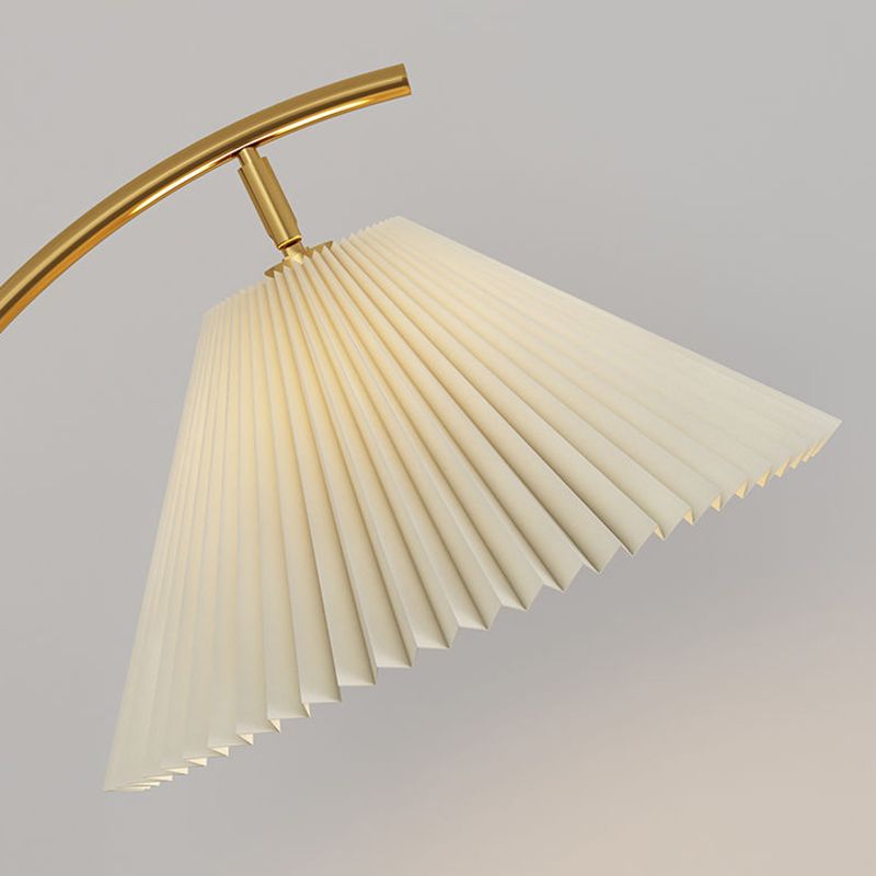 Muto Lampadaire Plissé Vintage, Métal/Tissu, Bois/Noyer, Salon
