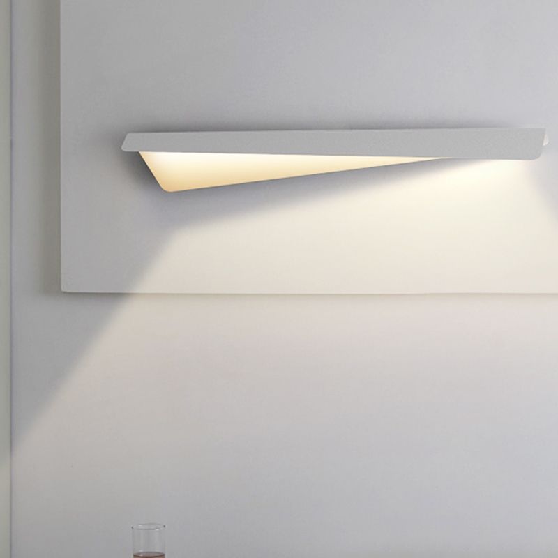 Arisha Applique Murale Géométrique Minimaliste, Métal, Blanc, Salon - Neutralighting