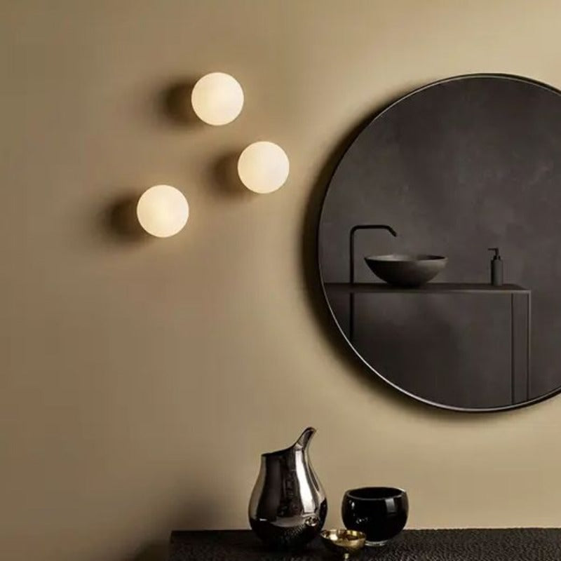 Valentina Applique Murale Globe Minimaliste, Métal/Verre, Blanc, Salle de Bain - Neutralighting