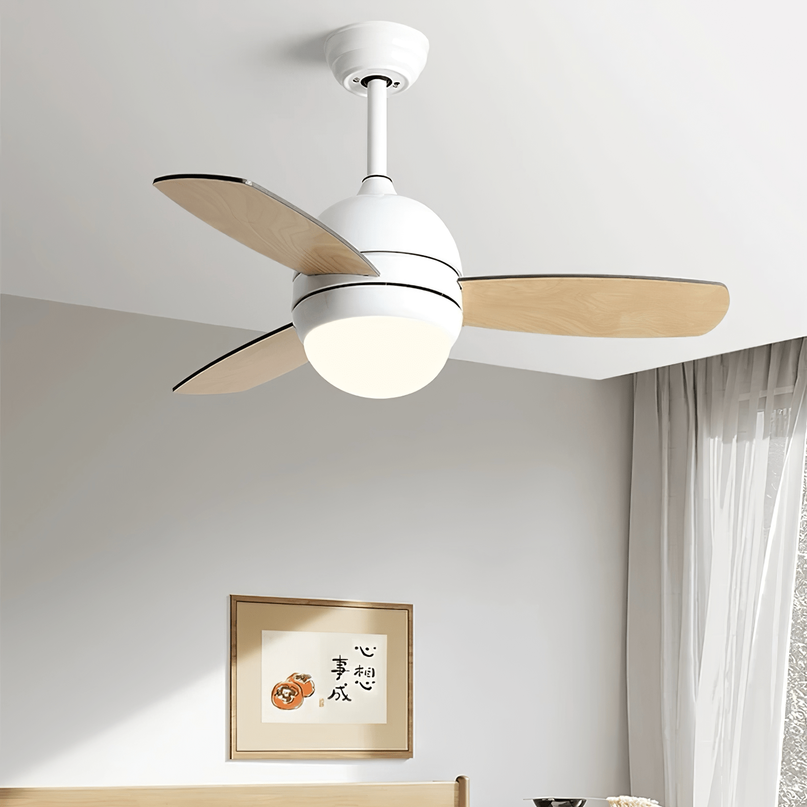 Plafonnier Ventilateur Vevo montrant son design élégant et ses pales en bois
