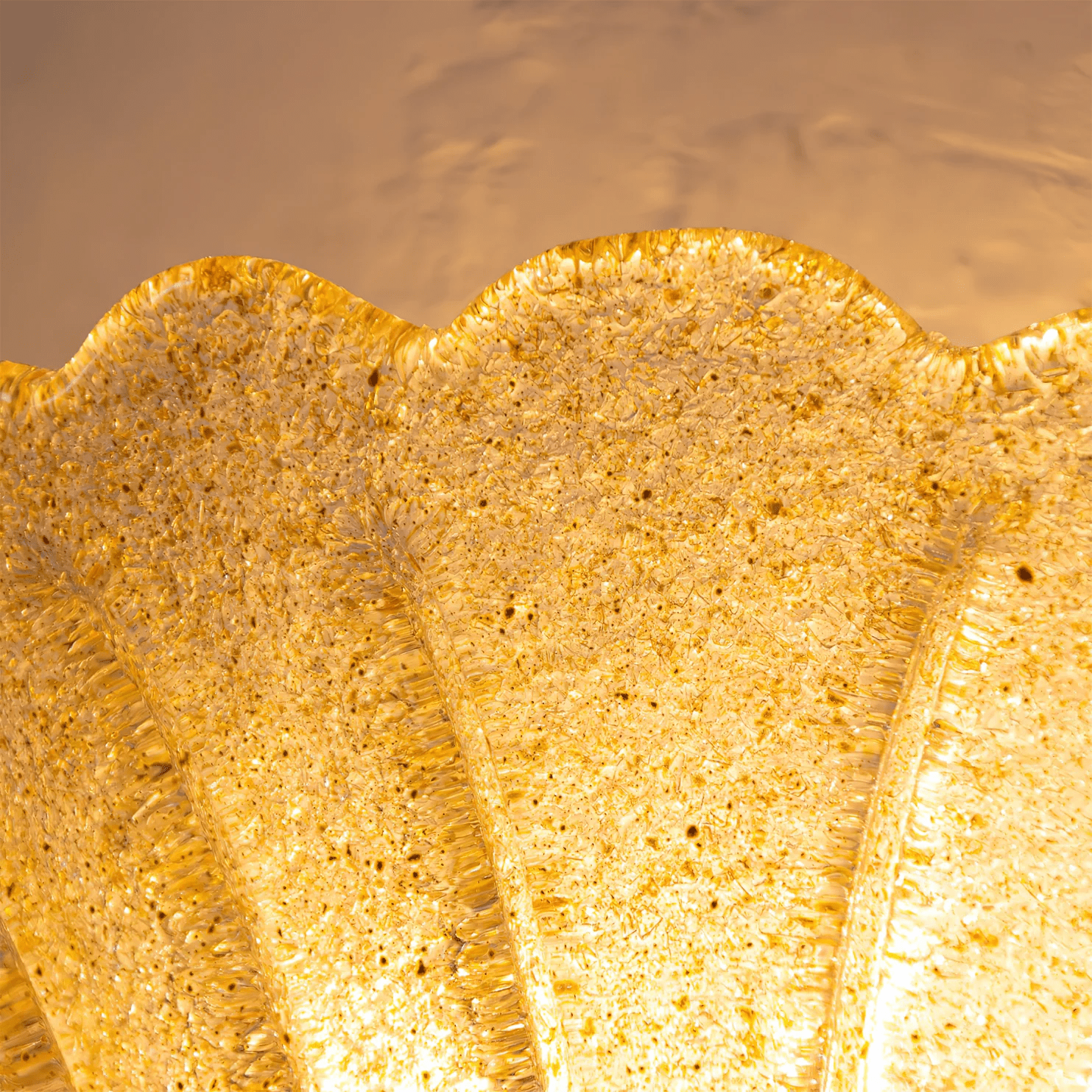 Aurora Wall Lamp Scallop Edge Textured Glass Elegant - Letslighting