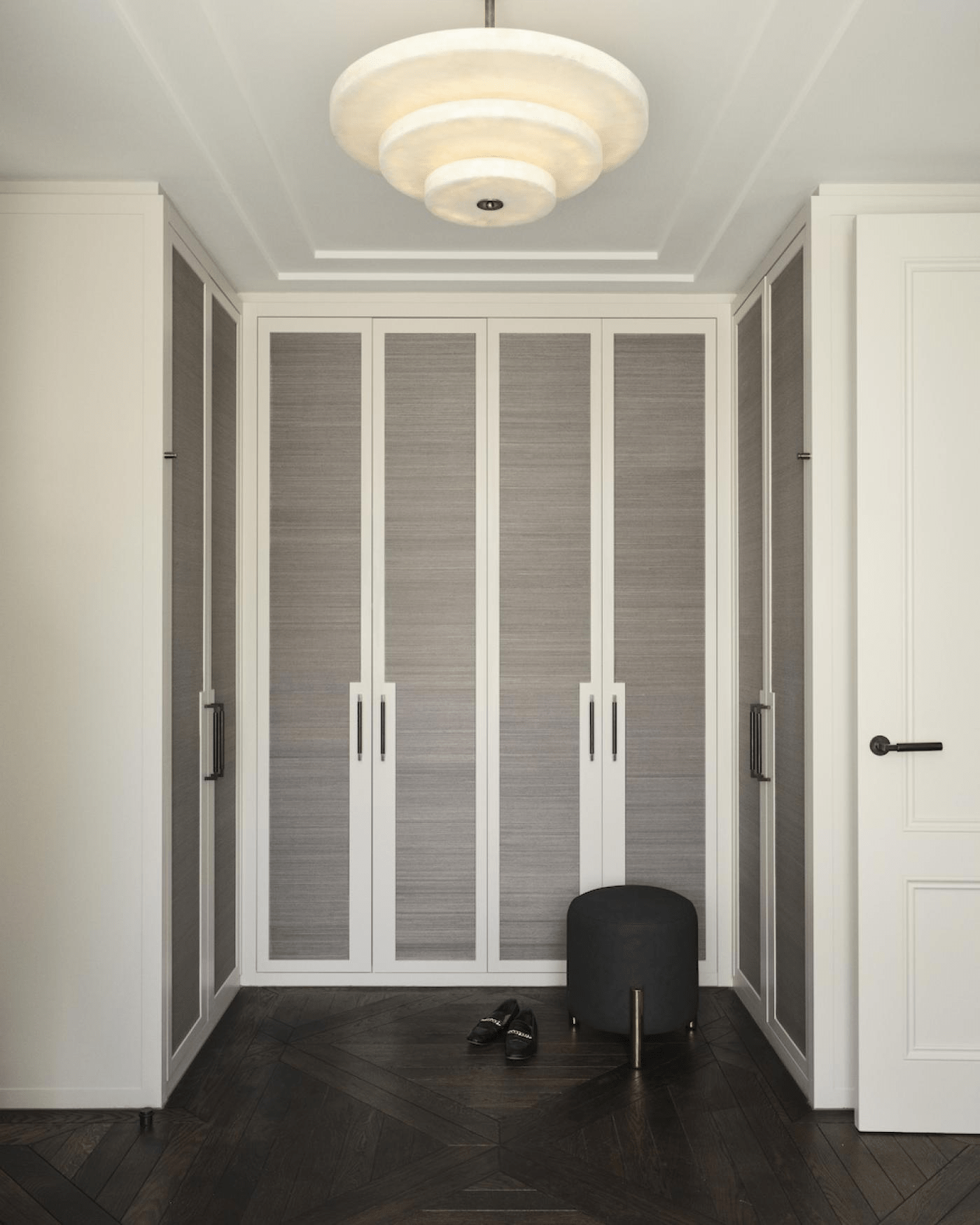 Liora Minimalist Alabaster Pendant Light Chandelier - Letslighting