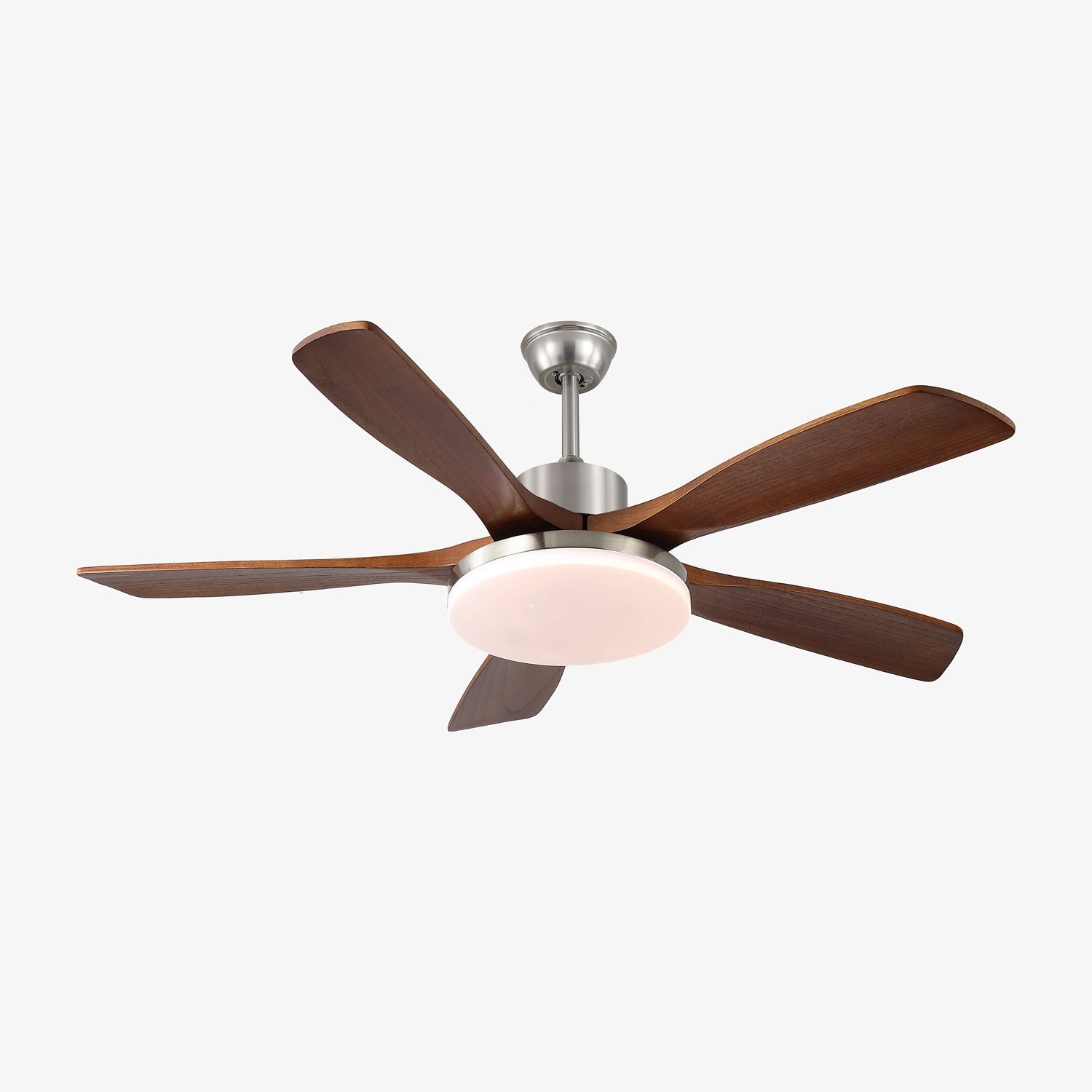 Plafonnier ventilateur Orvian présentant sa finition noyer.