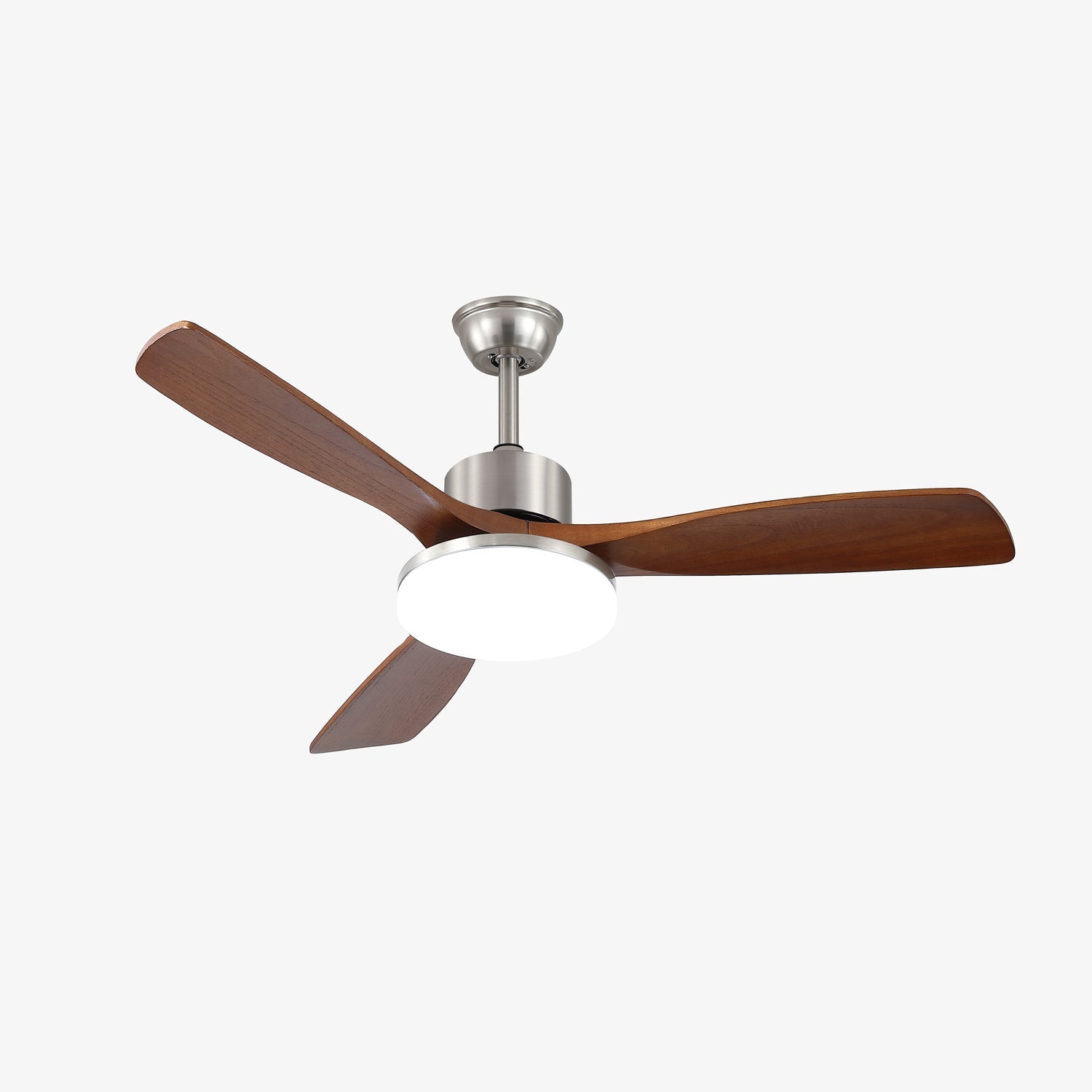 Plafonnier ventilateur Orvian avec sa fonction de contrôle à 6 vitesses.