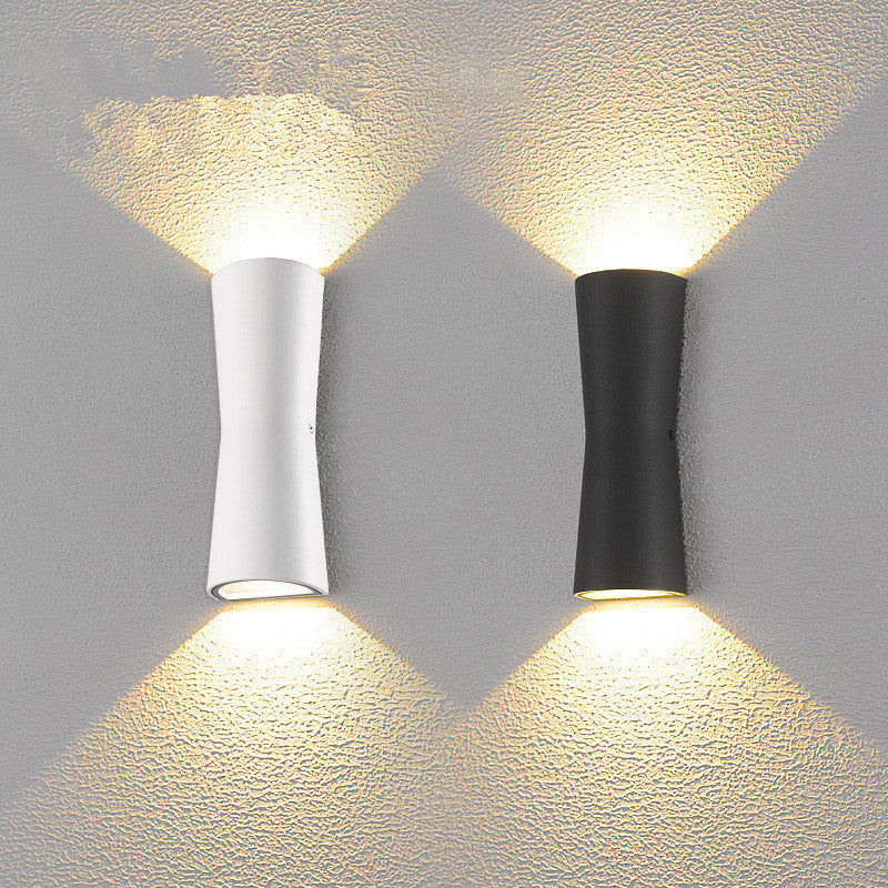 Laxor Applique Murale Torche Moderne Noir/Blanc. Balcon - Neutralighting