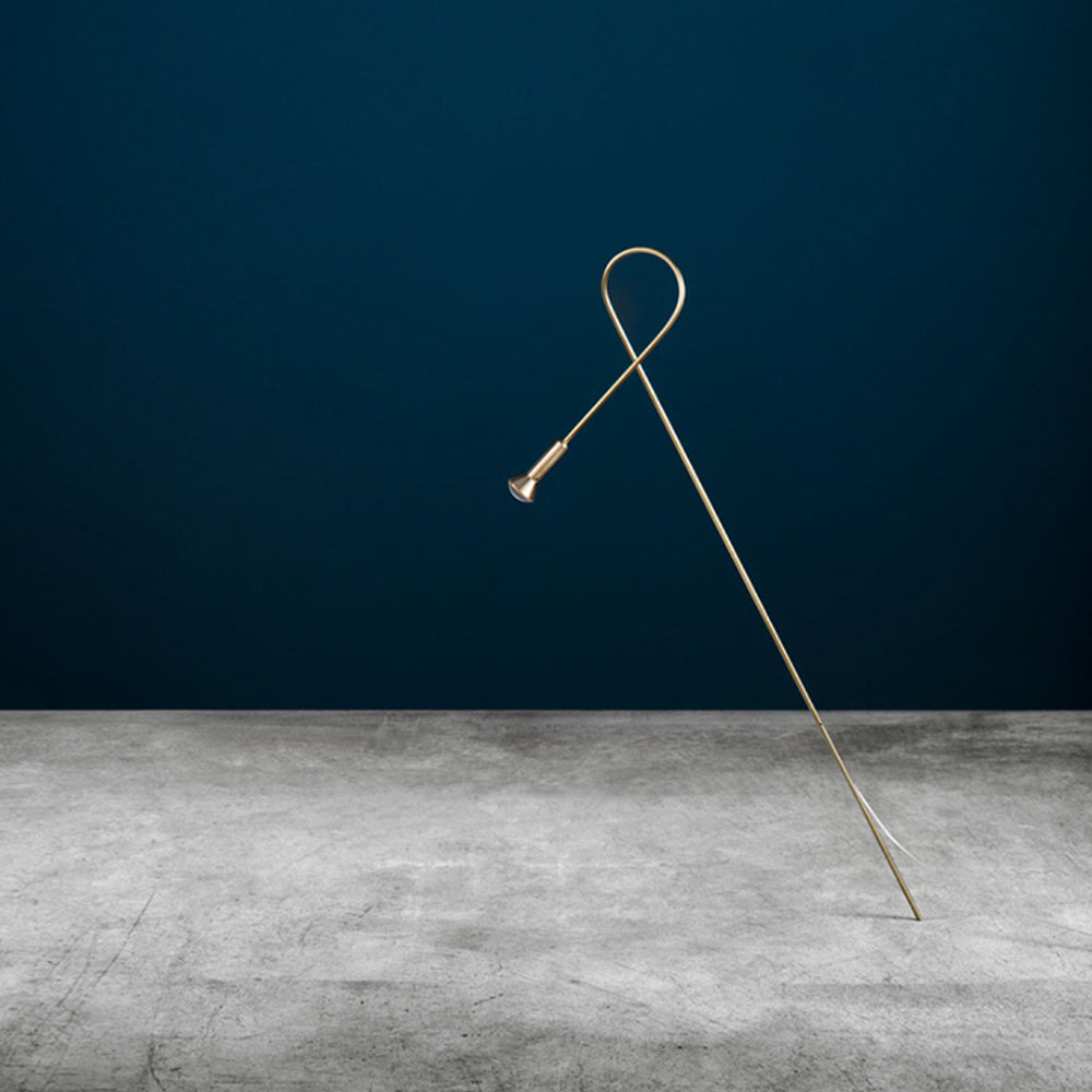 Arisha Linéaire Moderne LED Lampadaire Doré Or Métal/Acrylique Extérieur - Neutralighting