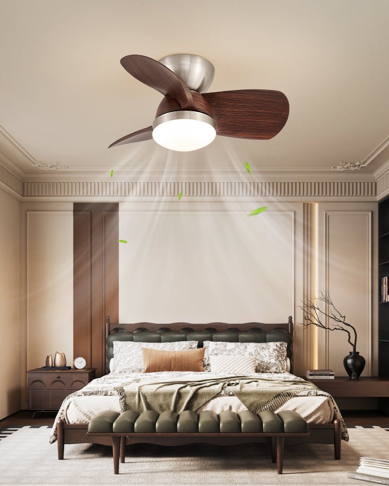 Vue latérale du plafonnier ventilateur Dyms, soulignant son profil