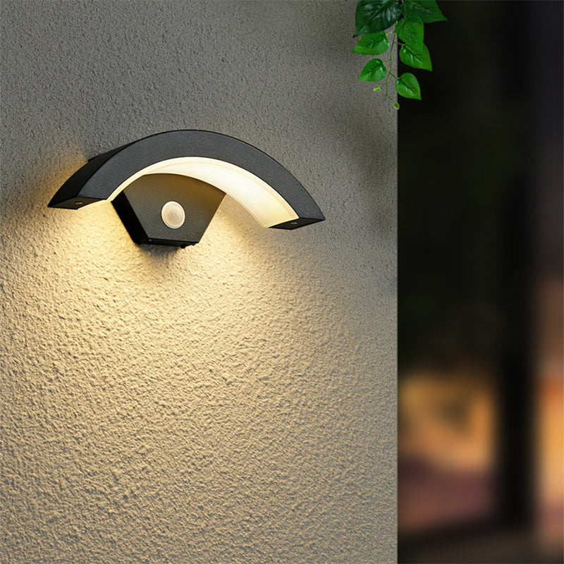 Elvon Applique Murale Capteur étanche Arc Modern Noir. Extérieur - Neutralighting