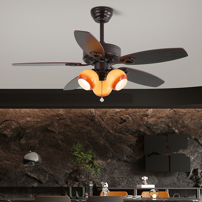 Plafonnier ventilateur Solara avec pales en bois et abat-jour en verre
