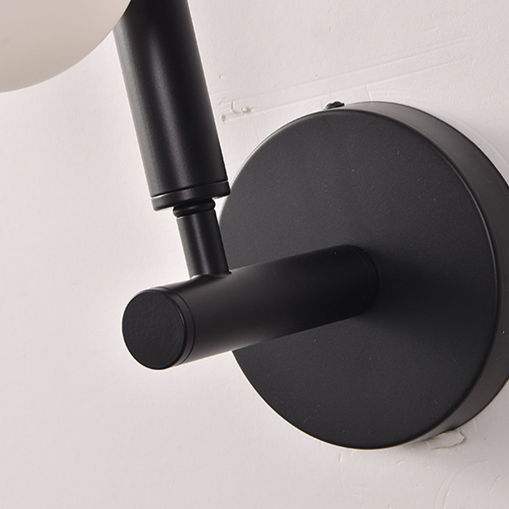 Valentina Applique Murale LED Sphérique Minimaliste Métal/Verre Or/Noir Salon/Chambre à Coucher - Neutralighting