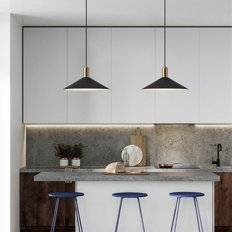 Arisha Suspension Moderne LED Acrylique/Métal, Noir/Blanc/Or, Salon - Neutralighting