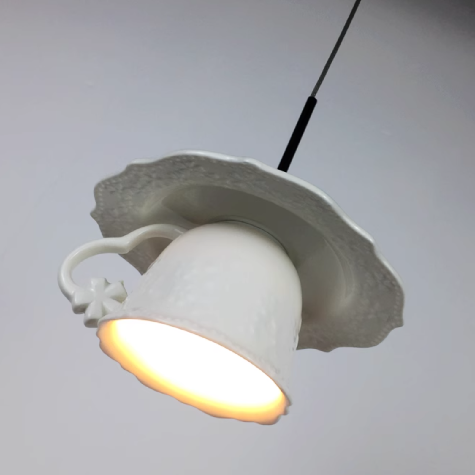 Valentina Nordique Tasse Céramique LED Suspension Salon