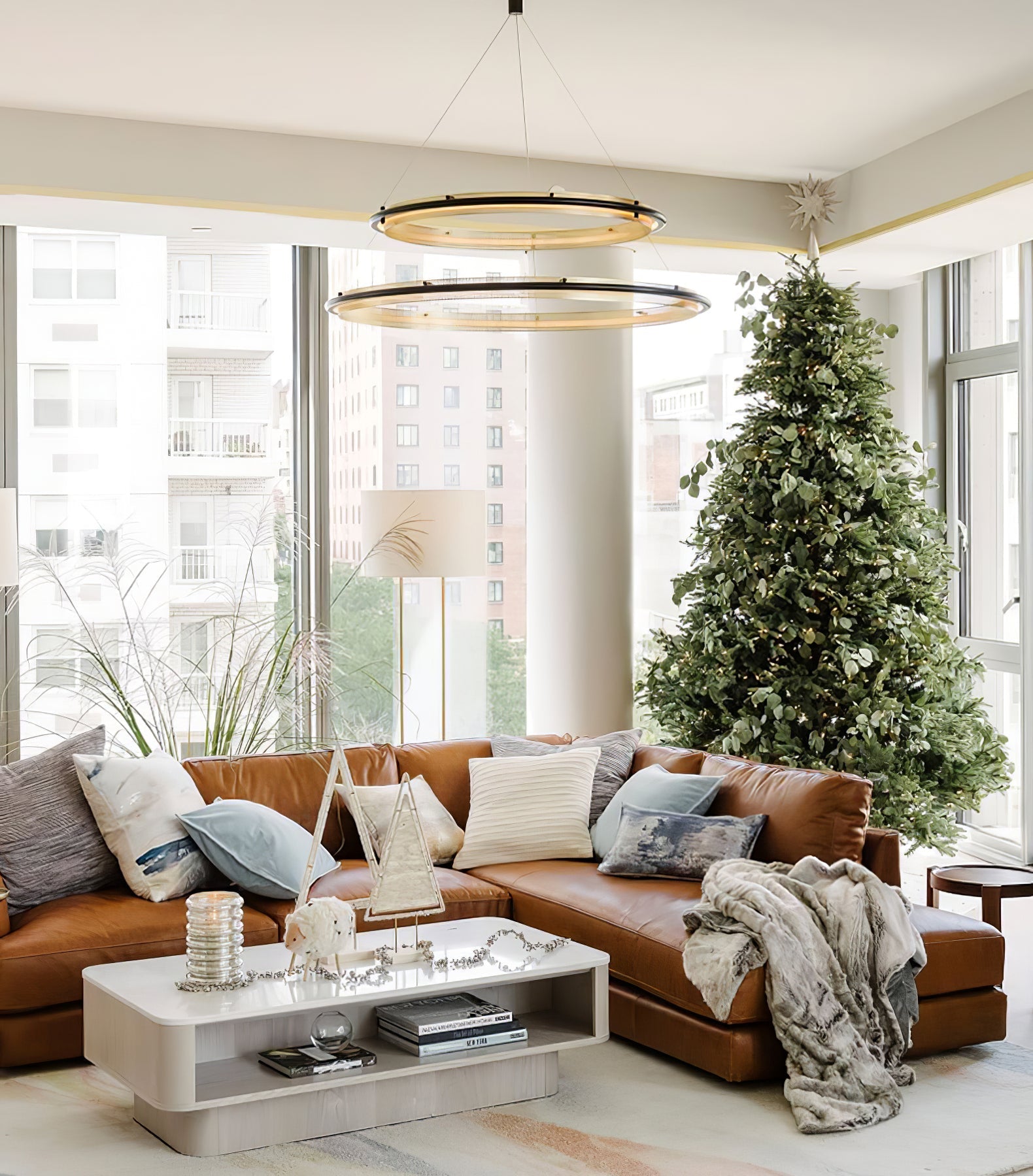 Acrylic LED Round Chandelier - Blowlighting