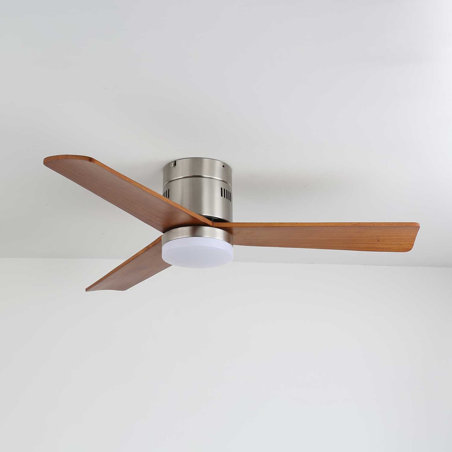 Ventilateur de plafond lumineux Eris minimaliste en bois, modèle Ø 28″