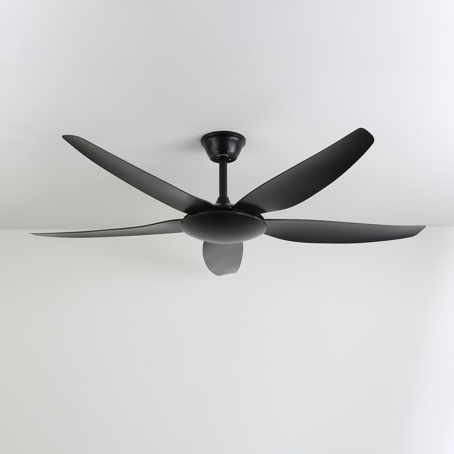 Ventilateur de plafond minimaliste avec dimensions Diamètre 132 cm x H 30 cm