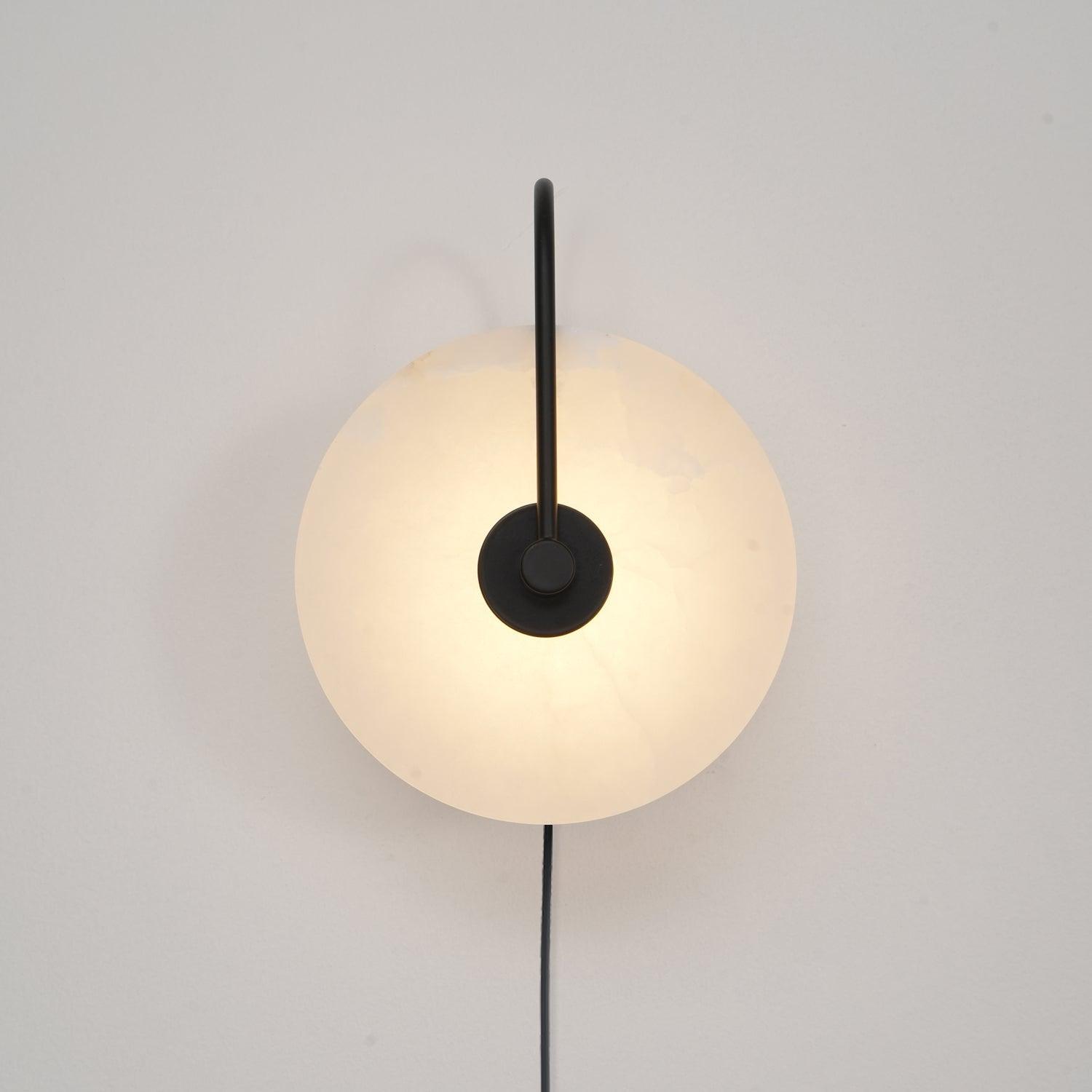 Ceraeyra Alabaster Globe Wall Light - Neutralighting