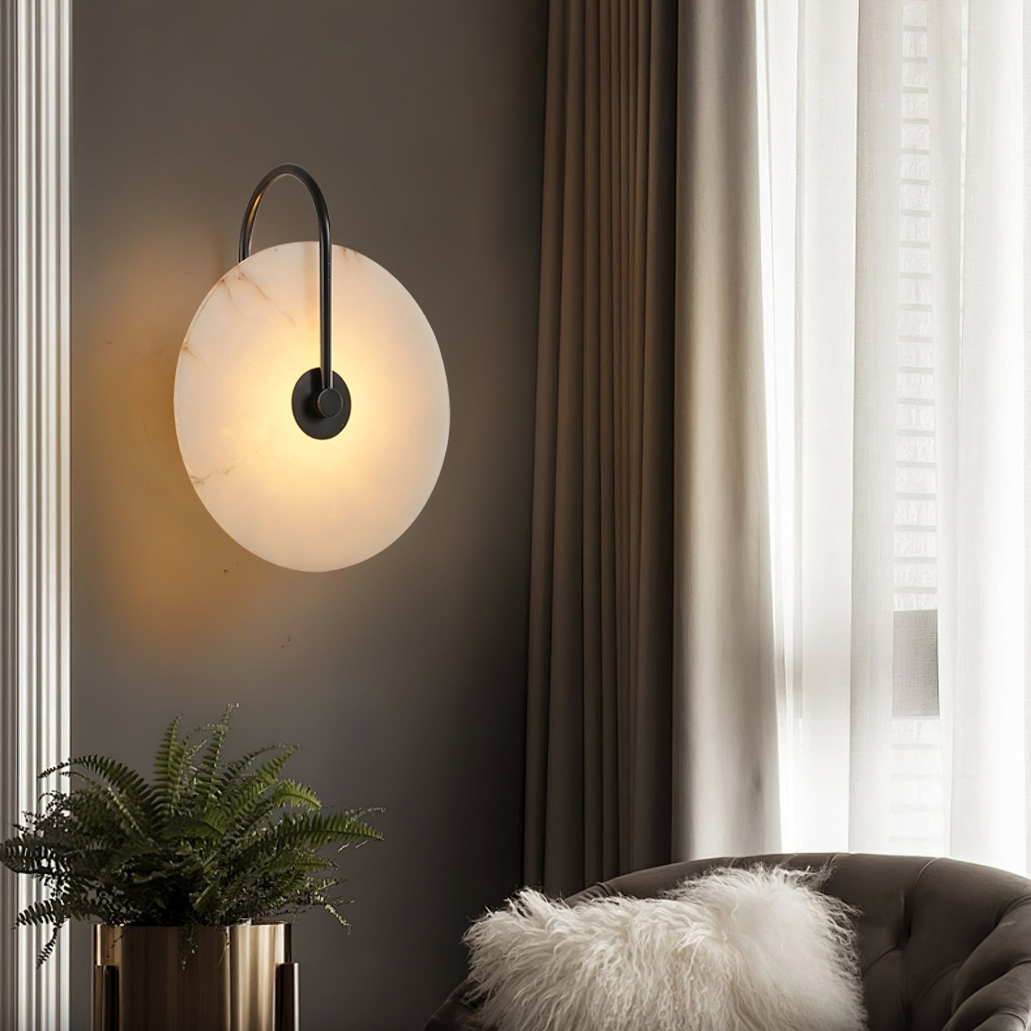 Ceraeyra Alabaster Globe Wall Light - Neutralighting