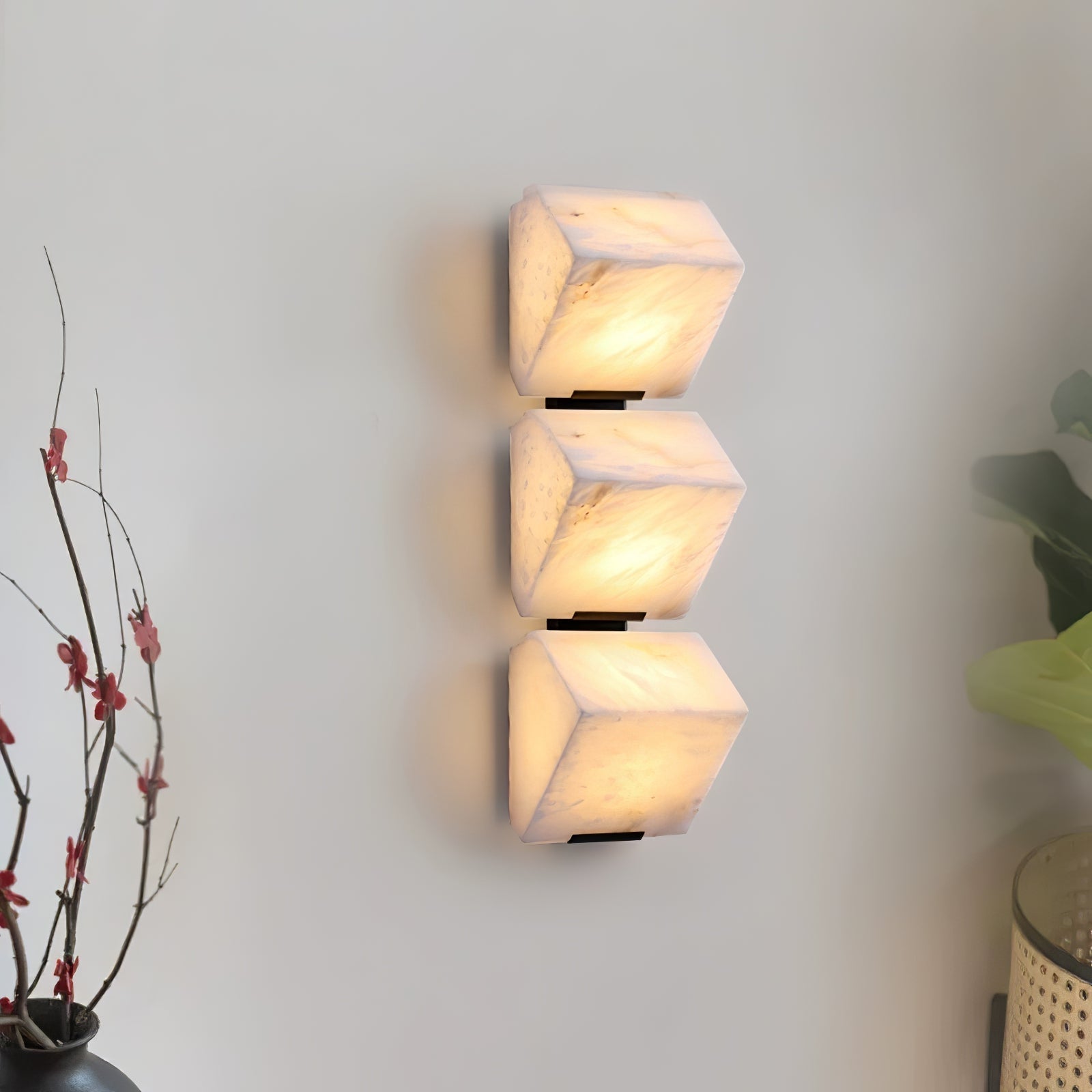 Dione Alabaster Wall Lamp - Neutralighting