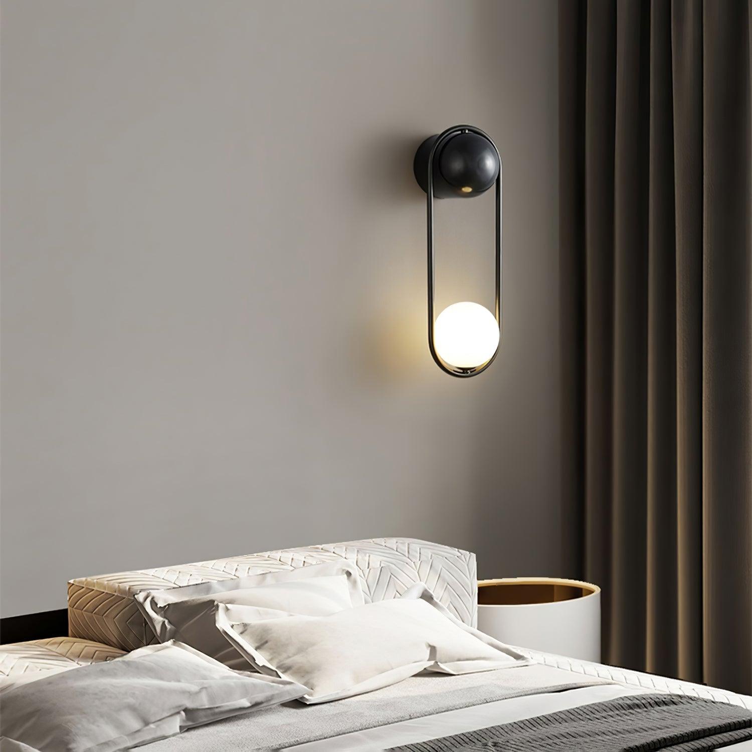 Virelli Applique Murale Cadre en Laiton en Forme de Boucle et Globe en Verre pour Art - Neutralighting