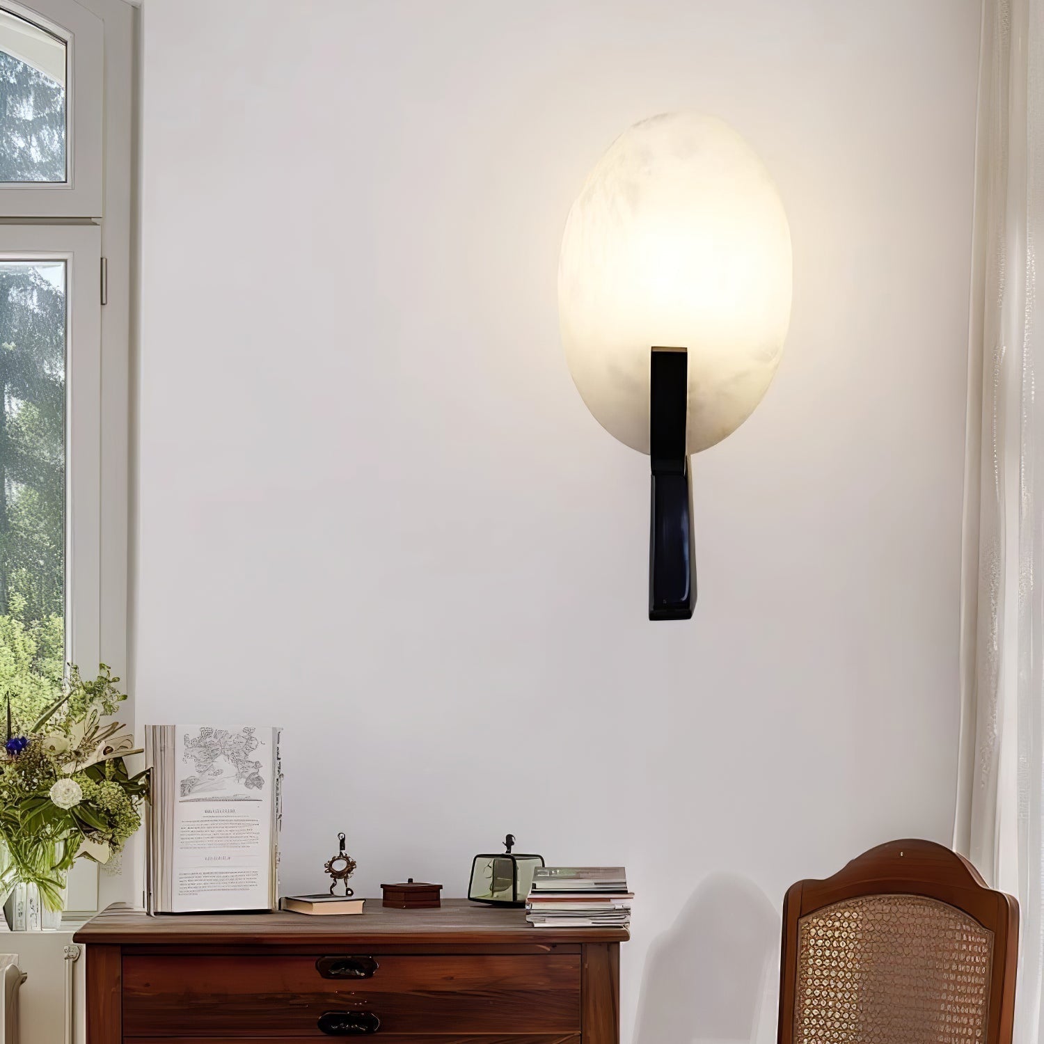Althea Minimalist Alabaster Wall Lamp - Neutralighting